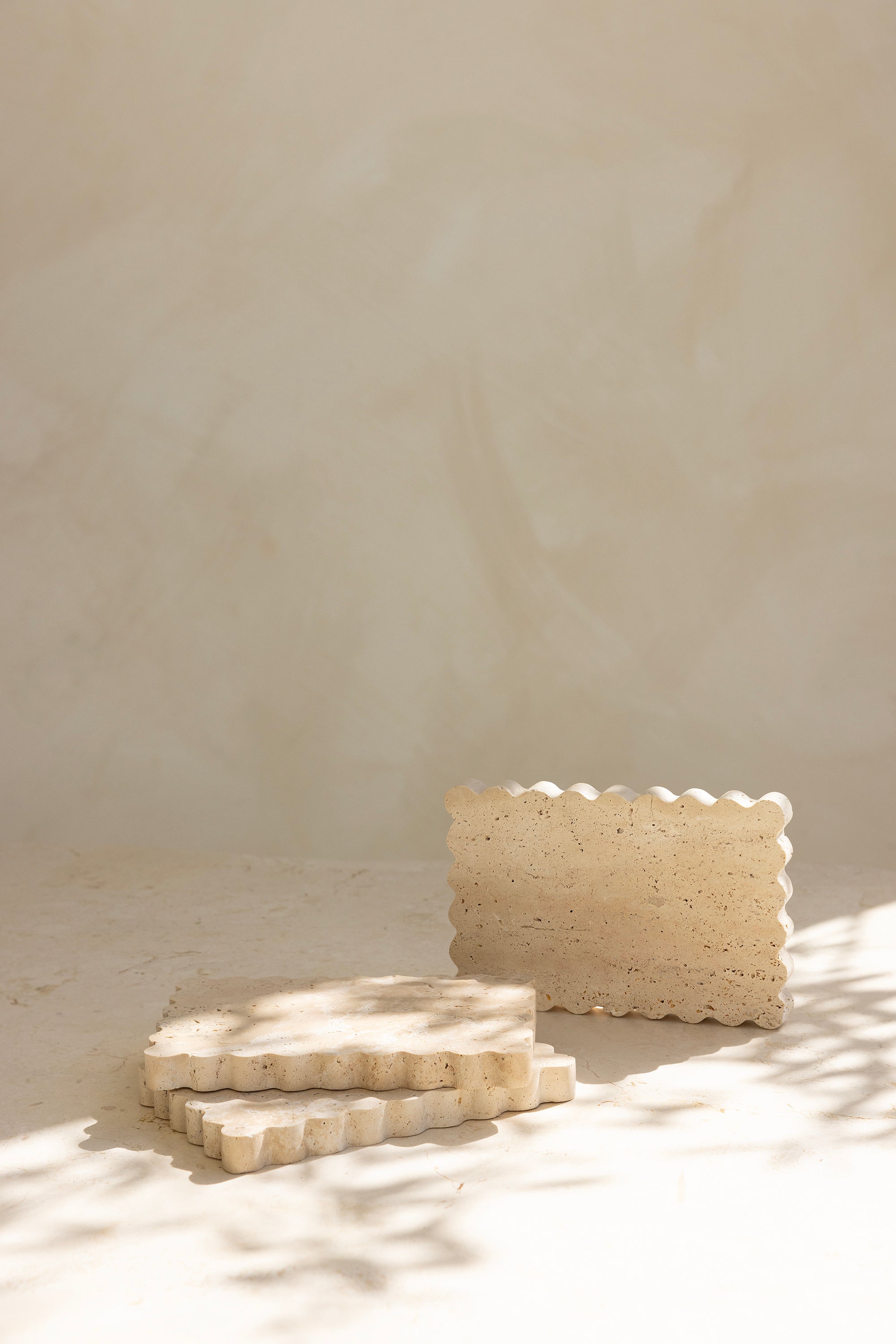 Wave Tray - Beige Travertine